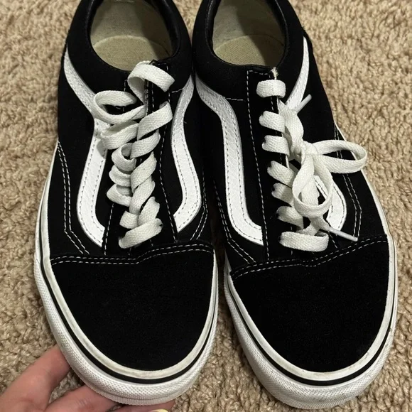 Vans Black and White Women's Shoes - Picture 1 of 3